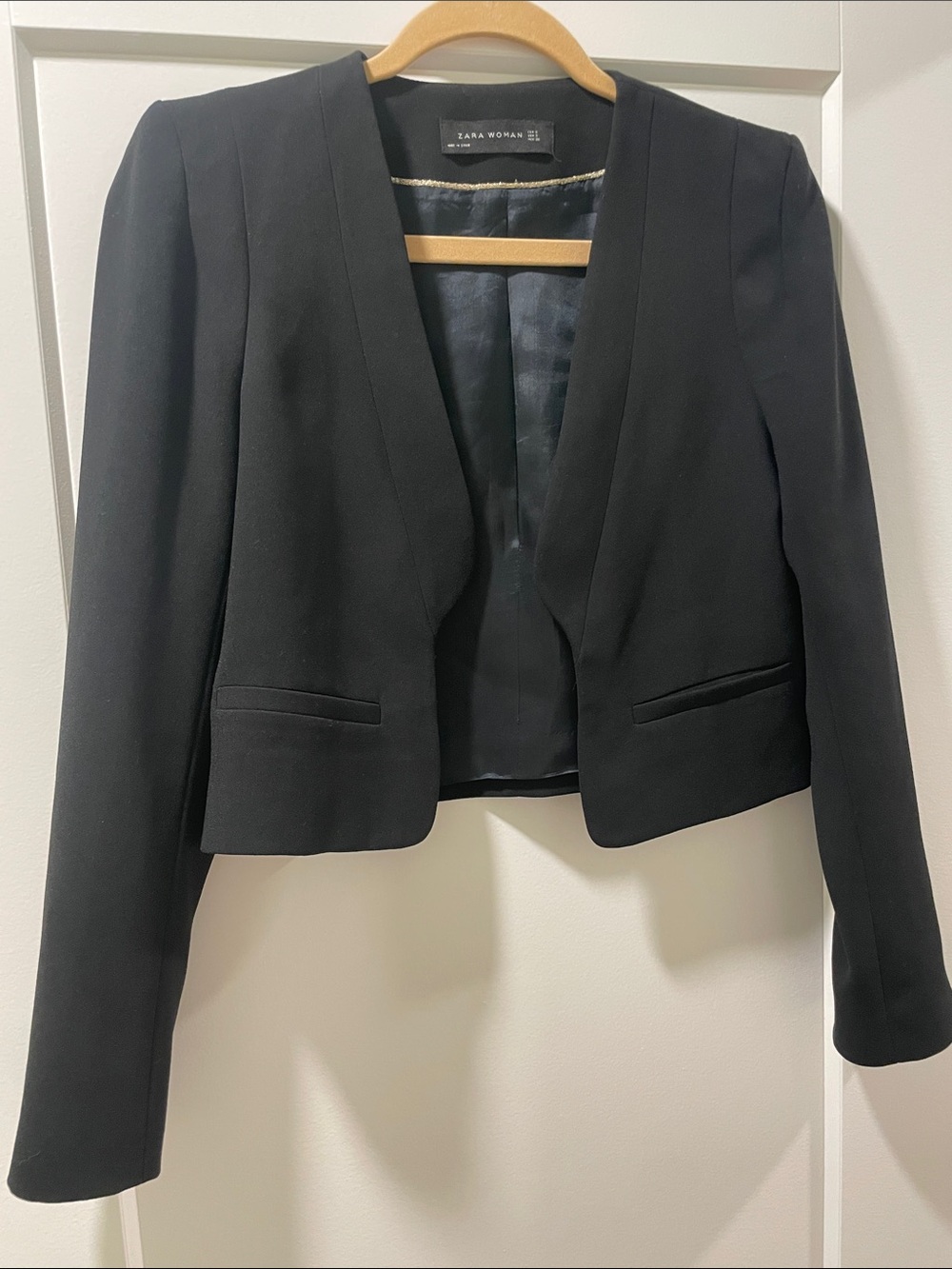 Zara Black Cropped Tailored Blazer - Picture 2 of 7